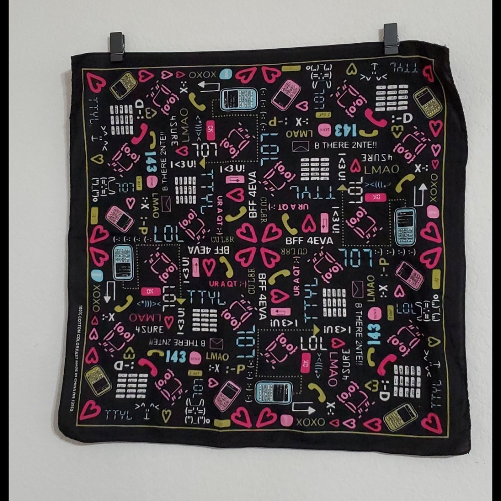 Bandana neck wrap scarf for animals slang & emoji graphics EUC - Picture 5 of 5